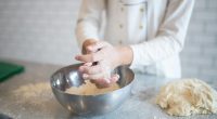 como fazer pão caseiro sem sovar