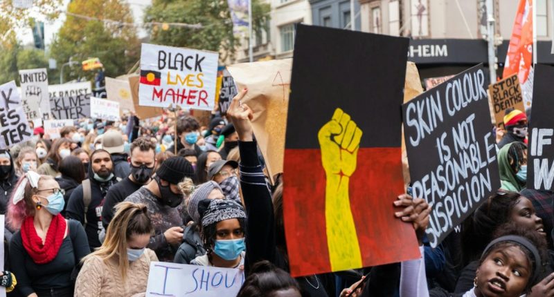 o que é racismo estrutural e como combater