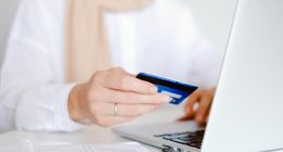 como usar cartão de crédito sem se endividar