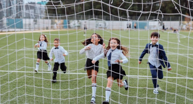 como escolher uma escola de futebol para crianças